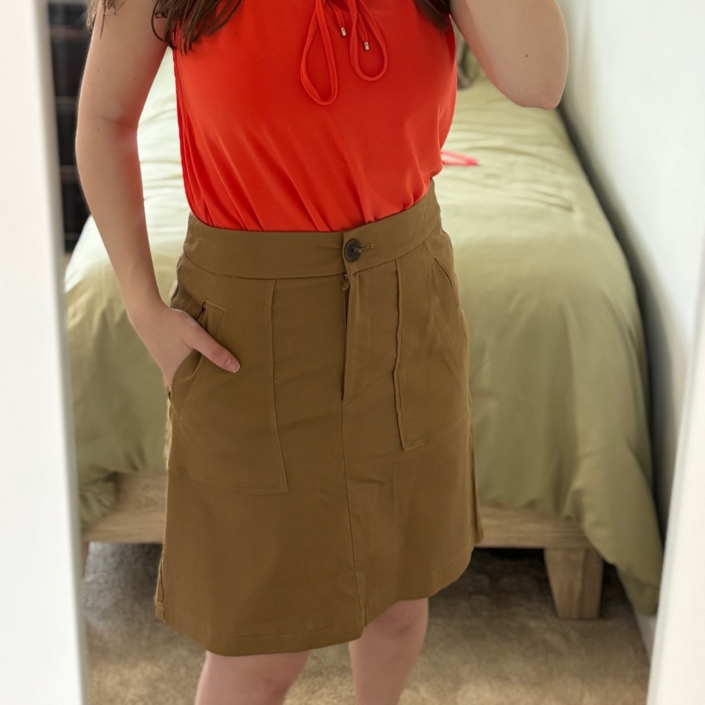 Ann Taylor Tan Skirt